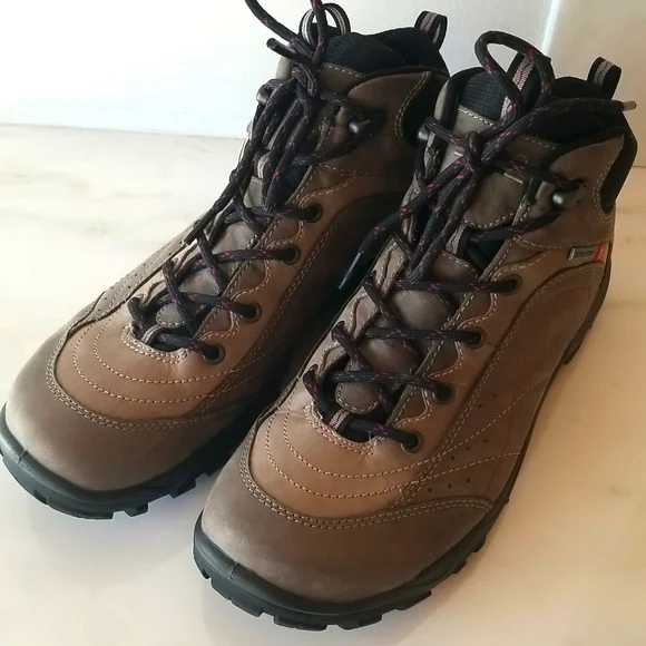 nwot Ecco Receptor Technology Gore-tex High Top Hiking Lace Up Boots
